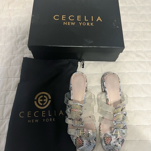 Sold - Picture 2 of 8